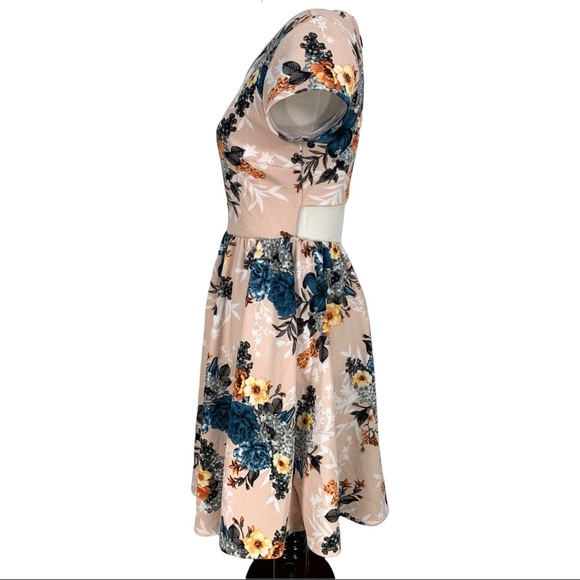 g Lare Skater Dress Knot NWOT Corset Back - Picture 2 of 9